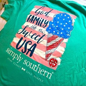 Simply Southern “God, Family, and the Sweet USA” tee shirt, size L, EUC
